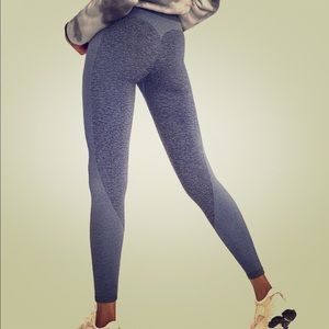 Victoria’s Secret PINK seamless workout tight blue